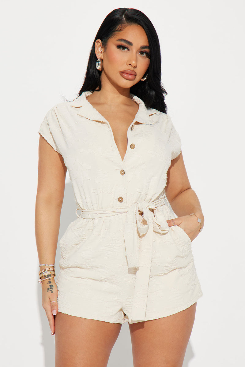 https://cdn.shopify.com/s/files/1/0293/9277/files/02-13-24_S1_6_HF24A573_Cream_KT_AP_10-11-31_19541_EH.jpg?v=1745347369&width=800&height=1200&crop=center