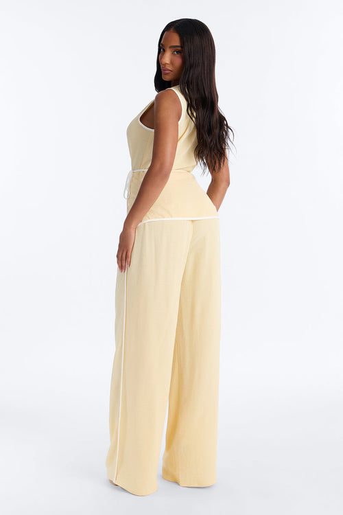 https://cdn.shopify.com/s/files/1/0293/9277/files/04-02-26_S1_13_MN5148SET_Yellow_ZSR_KJ_NL_10-27-06_43199_PXF.jpg?v=1775574654&width=800&height=1200&crop=center