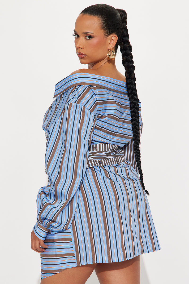https://cdn.shopify.com/s/files/1/0293/9277/files/08-14-25_S5_45_V12504DR0727_Bluecombo_JG_JS_15-06-28_PLUS_41925_PXF.jpg?v=1755298621&width=800&height=1200&crop=center
