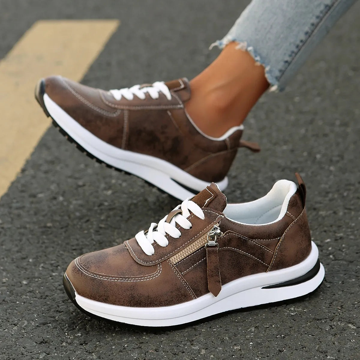 Brown / 36