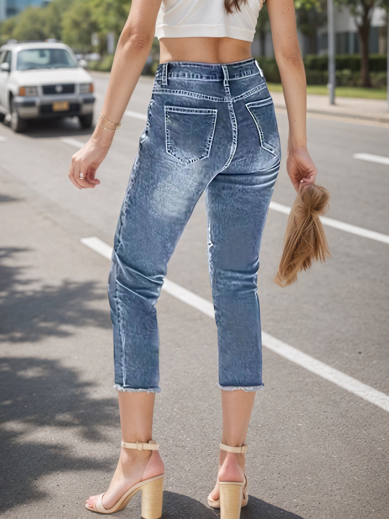 Jeans With Fringe Hem, Built-in Zipper Closure, Straight Cut, Cropped