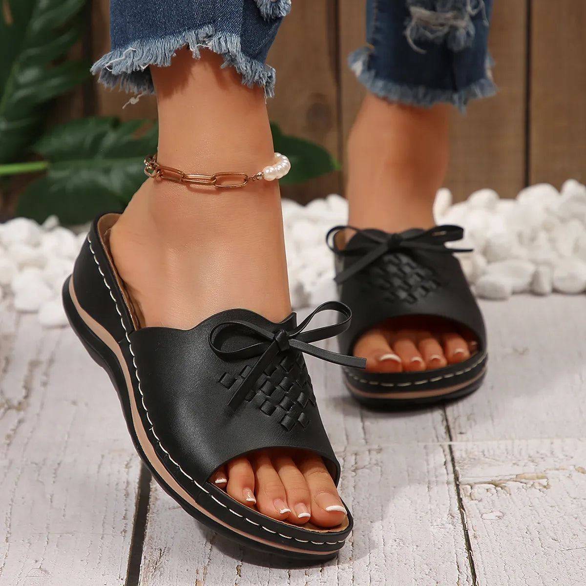 Black / 36