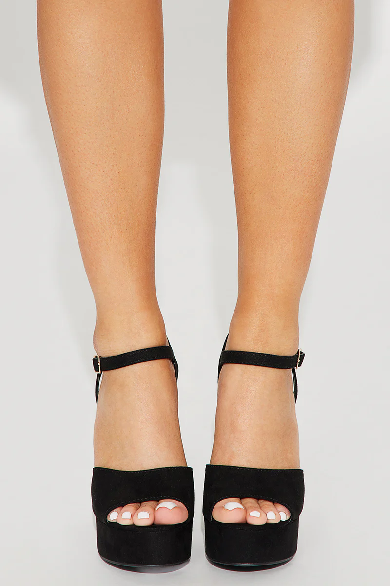 Jelly-Bean Pumps